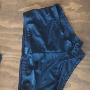 Catalina Black Swimwear Sz M Tag with Teal Logo